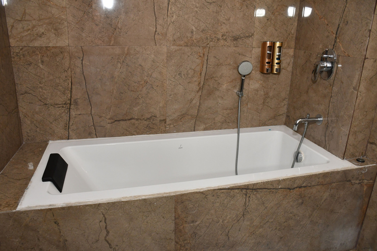 Bathroom 4, Shakti Resort, Alwar