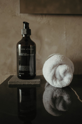 Bathroom amenities 5, The Iggy, Badung
