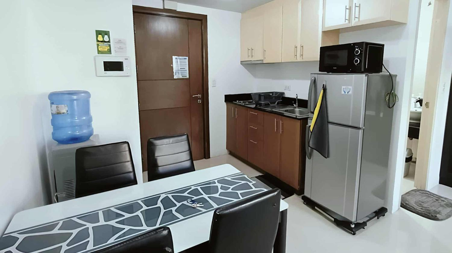 Others 5, Two Palm Tree Villas close to Manila Airport - Terminal 3, Pasay City