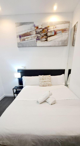 Bedroom 3, AYZ Ulises - Auto check-in property, Madrid