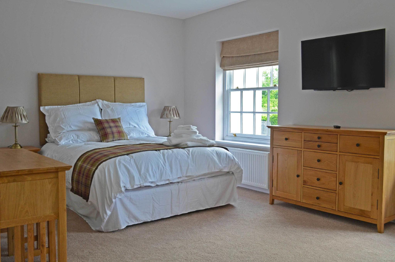 Bedroom 2, The Drayton Crown, Somerset