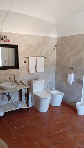 Bathroom, Antica Dimora Fuori Le Mura B&B, L'Aquila