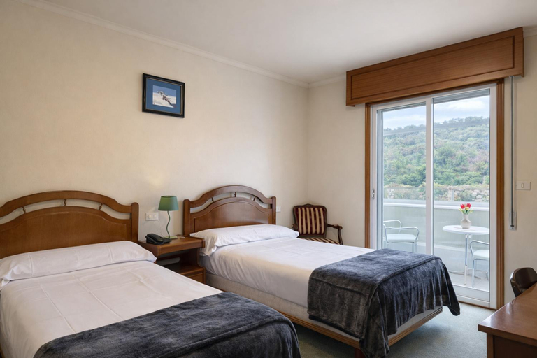 Bedroom 2, Hotel San Rosendo, Ourense