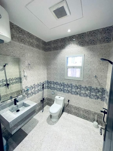 Bathroom 5, Calm Serviced Apartments 4, Riyadh