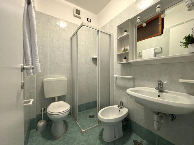 Bathroom, Residence Pineda, Venezia