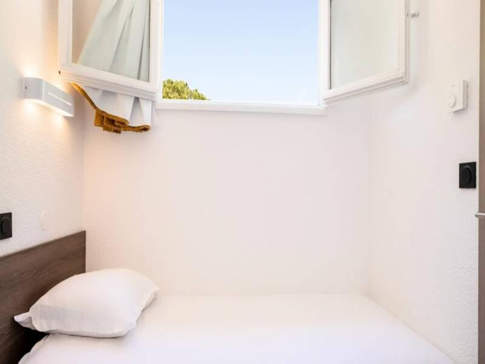Bedroom 3, SOWELL HOTELS L'Olivier, Bouches-du-Rhône