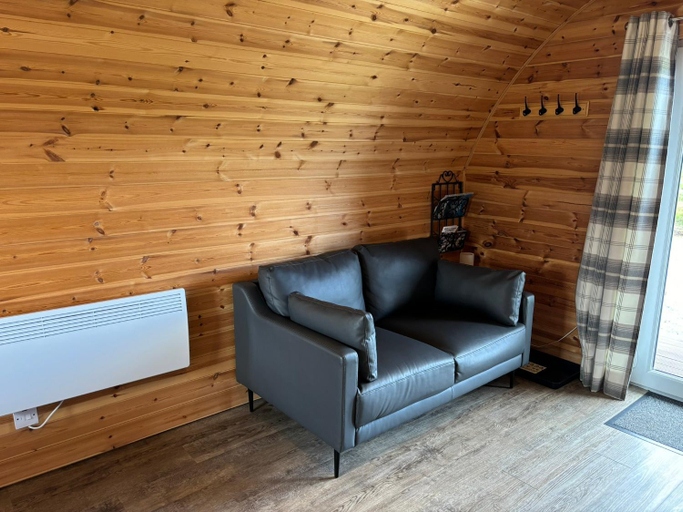 Others 5, Glenview Lodge, Highland