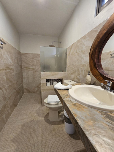 Bathroom 4, Casa Xu´unan, Valladolid