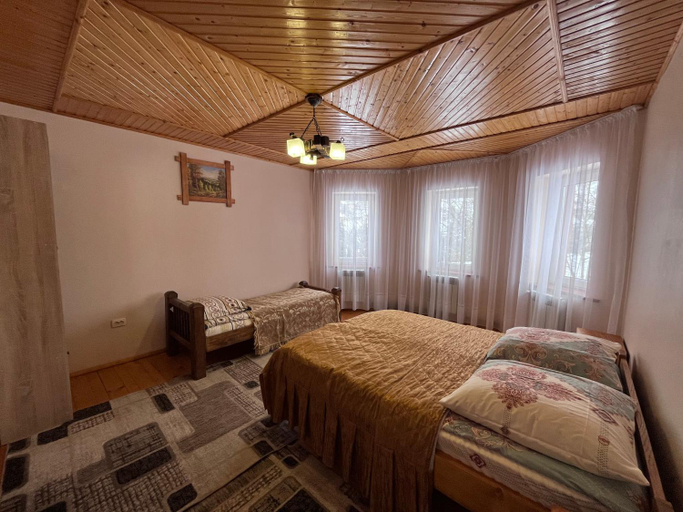 Bedroom 2, Vodograi, Skolivs'kyi