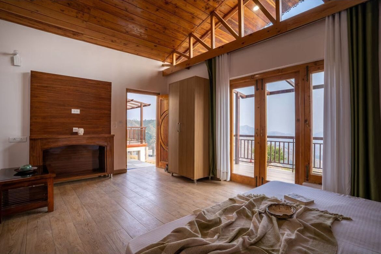 Room 3, Ridge View Cottages, Dehradun