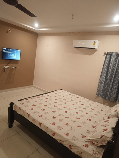 Room 2, Hotel Homestay Bhimavaram, West Godavari