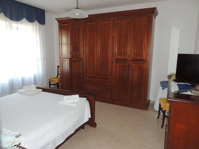Bedroom 1, Il Nuraghe, Oristano