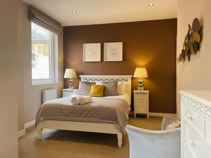 Bedroom 2, The Courtyard 2 Bedroom Apartments in Central Windsor with Parking, Slough