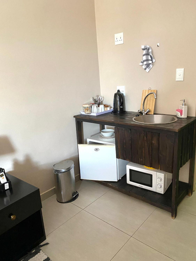 Others 3, Cavallo Guesthouse, Windhoek East