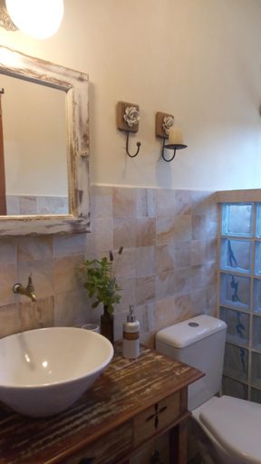 Bathroom, Pousada Vilarejo das Oliveiras, Marmelópolis