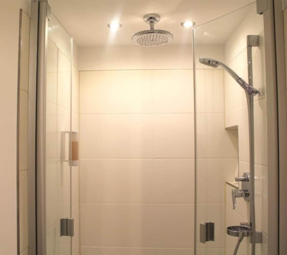 Bathroom 3, Hotel Brenner, Koblenz