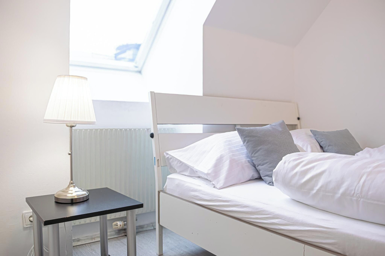 Room 5, Comfy 3BR Near Belvedere Palace, Wien