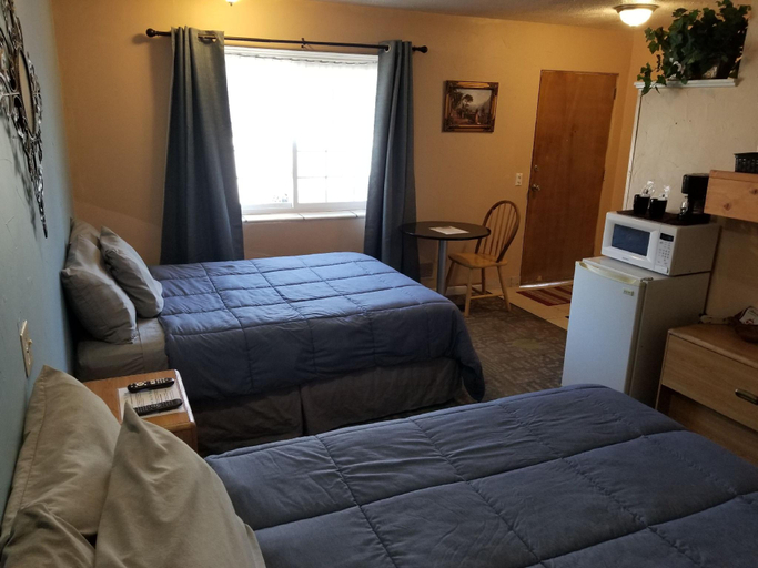 Bedroom 1, Two Rivers Inn, Hot Springs