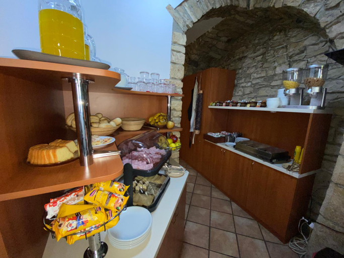 Food & Drinks 5, Penzion Na Hradbach, Louny