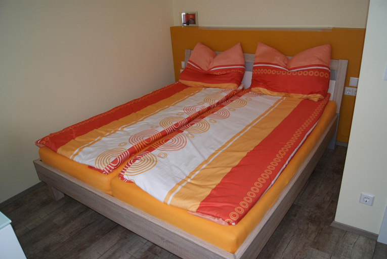 Bedroom 5, Privatzimmer Mitterbacher, Murtal