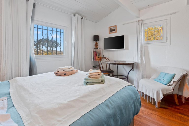 Bedroom 2, Au Jardin Des Couleurs, Var