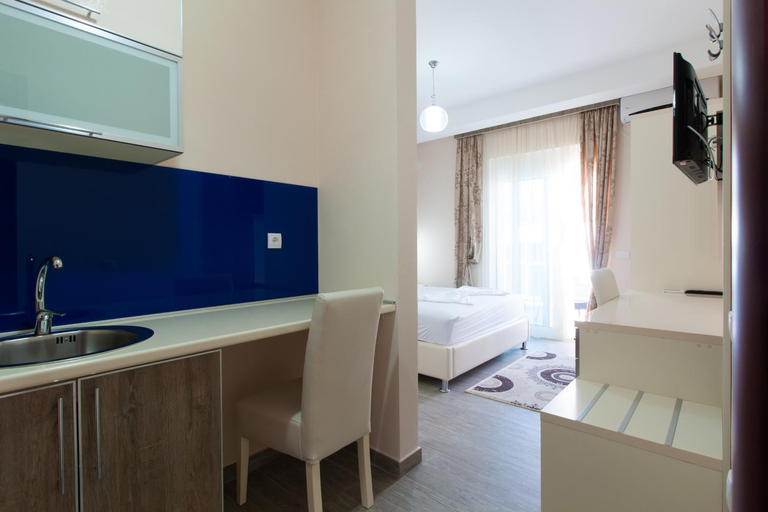 Others 4, A3 Apartments