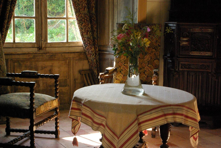 Others 2, Chateau de Veuil, Indre