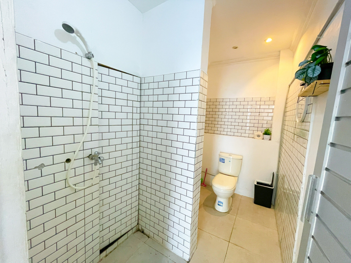 Bathroom 5, WHouse Omah Putih, Yogyakarta