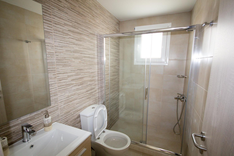 Bathroom 2, Xenia Stalis Apartments, Crete