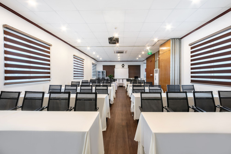 Business Facilities 5, A25 Premium Hotel - 12 Ngo Sy Lien, Đống Đa