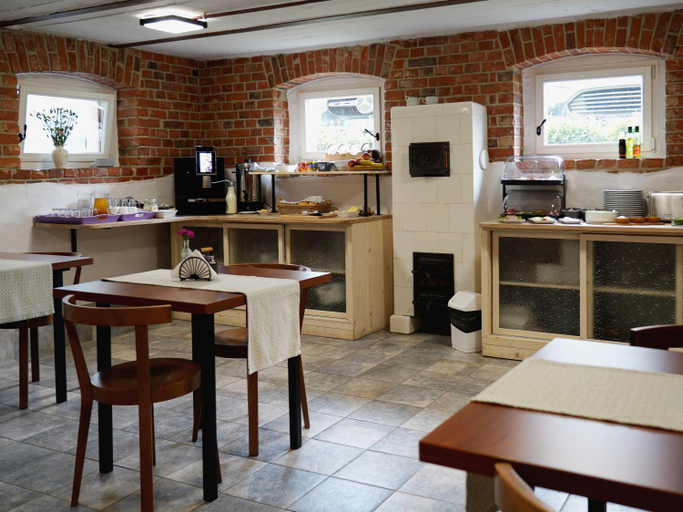 Food & Drinks 5, Paderewskiego 9 Aparth, Leszno