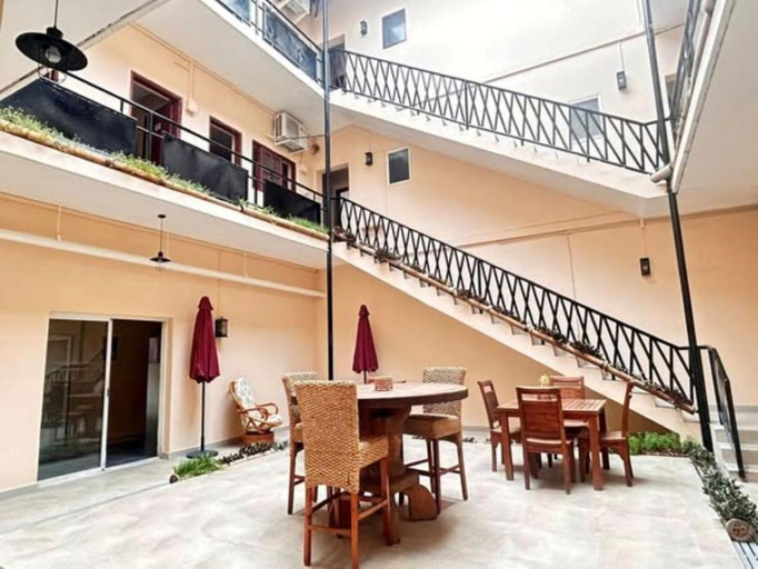 Others 4, Sunset INN by Pro-Ema, Dili