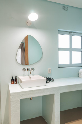 Bathroom 2, The Village Suites, Windhoek East