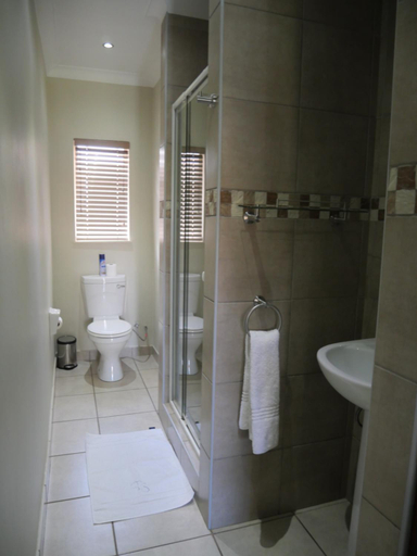Bathroom, Turn and slip, Mangaung