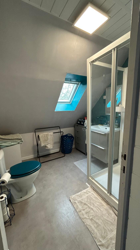 Bathroom 3, Entre terre et mer, Finistère