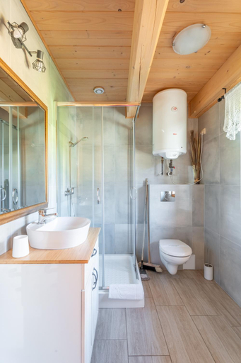 Bathroom 3, Osada Na Ochodzitej, Cieszyn