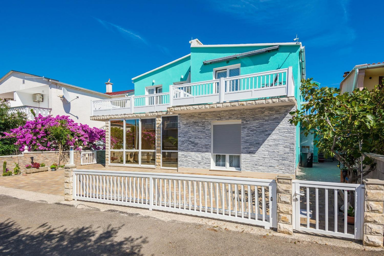 Others 5, Apartments with parking space Vir - 18517, Vir