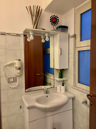 Bathroom 4, "Private Room" stanza privata with private bathroom - shared kitchen and beautiful terrace on Taormi, Messina