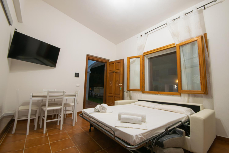 Bedroom 3, Mera House, Nuoro