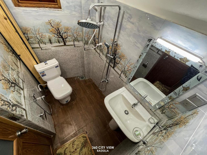 Bathroom, 360 City View, Badulla
