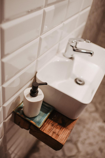 Bathroom 3, Uroczysko Olesnica, Chodzież