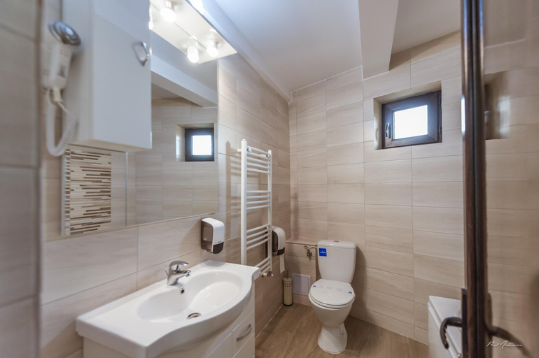 Bathroom 4, Luxury Desing Apartment, Pitesti