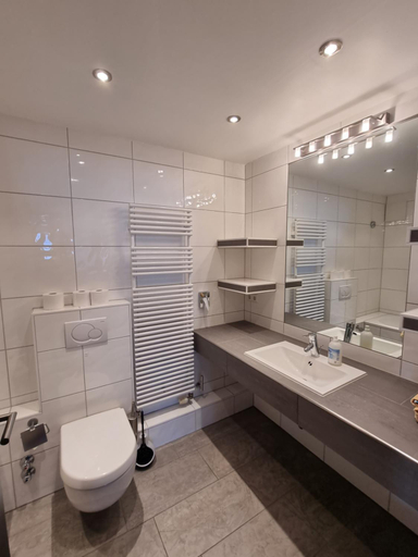 Bathroom 4, Suitenhotel Alpin, Bludenz