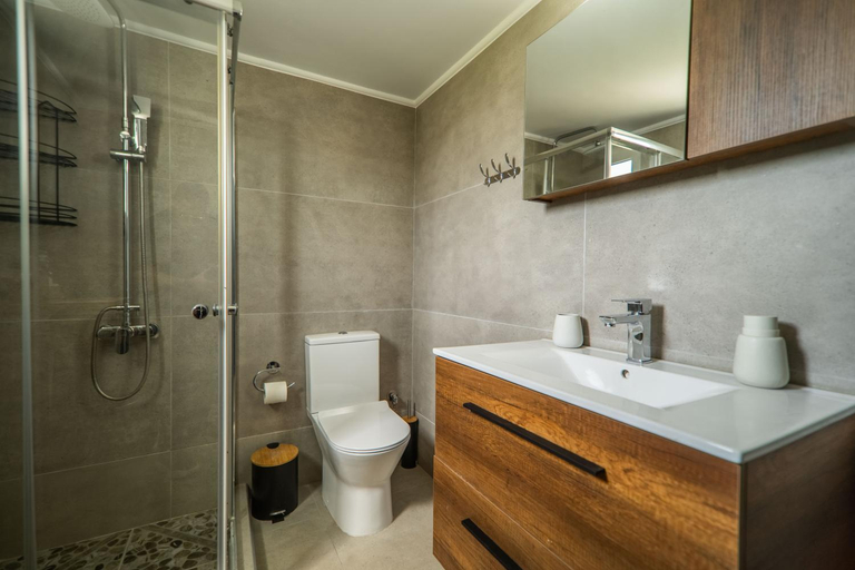 Bathroom, Villa Eftychia - 3 Bedroom Retreat with 2 Pools, Hydro-Massage & Playground - by PosarelliVillas, Crete