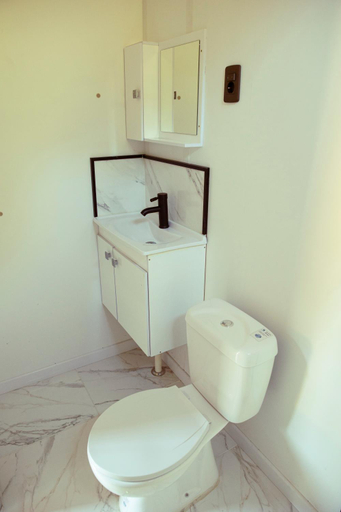 Bathroom 3, La Quinta Hostel & Suites, n.a337