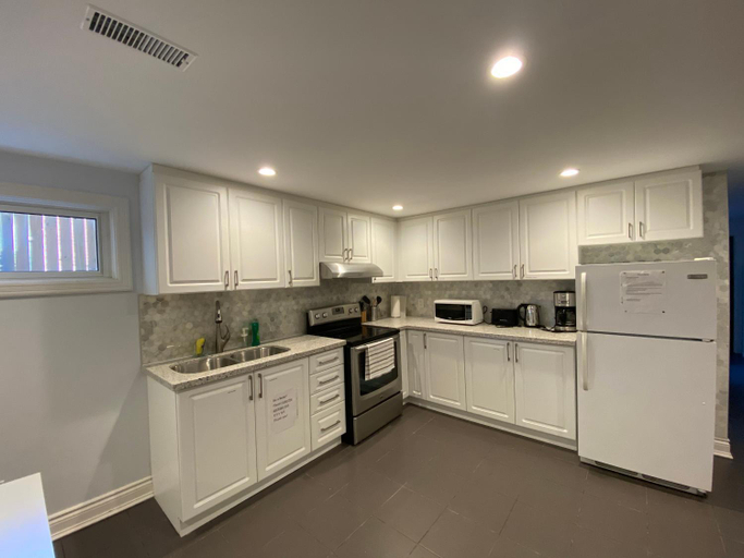 Others 4, Yonge and Finch Subway !R Spacious & Stylish Prvt Bdr with Shared Bathroom, Toronto