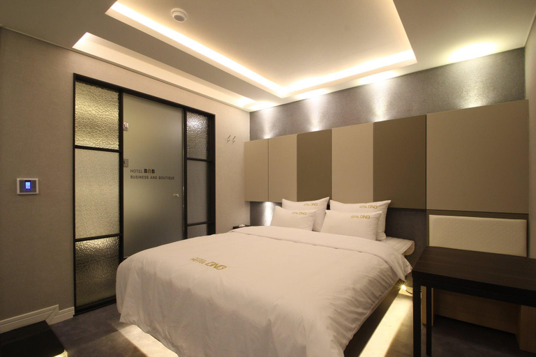 Bedroom 2, Busan Yeonsan-dong BNB, Yeonje
