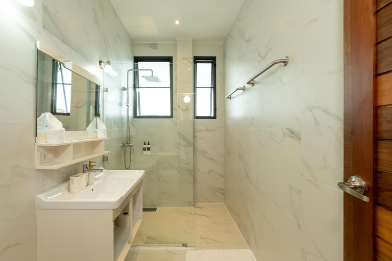 Bathroom, Tahiana Villa, Ko Phangan