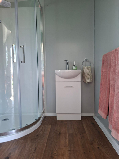Bathroom 3, Karamu Homestead, Waipa