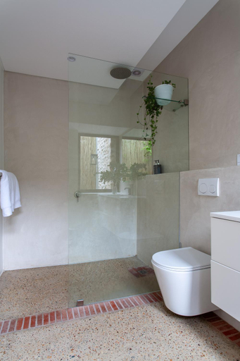 Bathroom 3, Minserie Collection, Cape Winelands